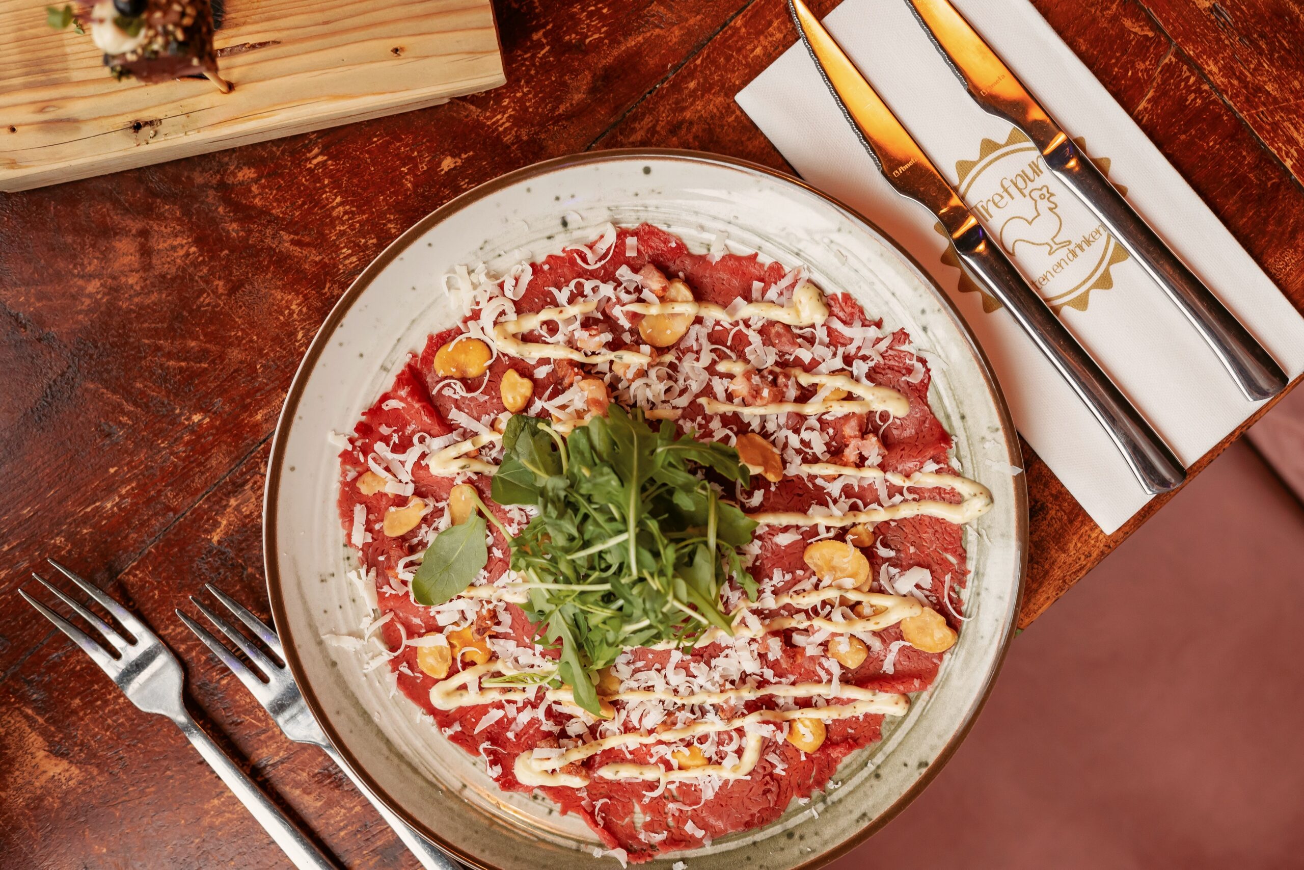 Carpaccio geserveerd bij ’t Trefpunt in Rotterdam